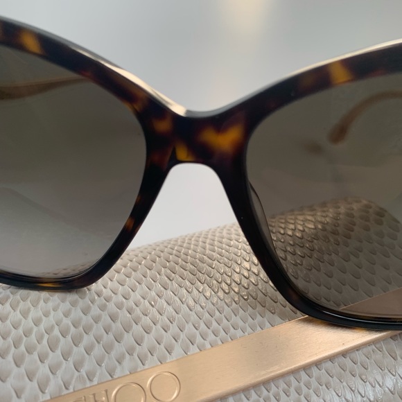 JIMMY CHOO Oversized Tortoise Sunglasses With Gold Curved Glittery Frame - Picture 3 of 7